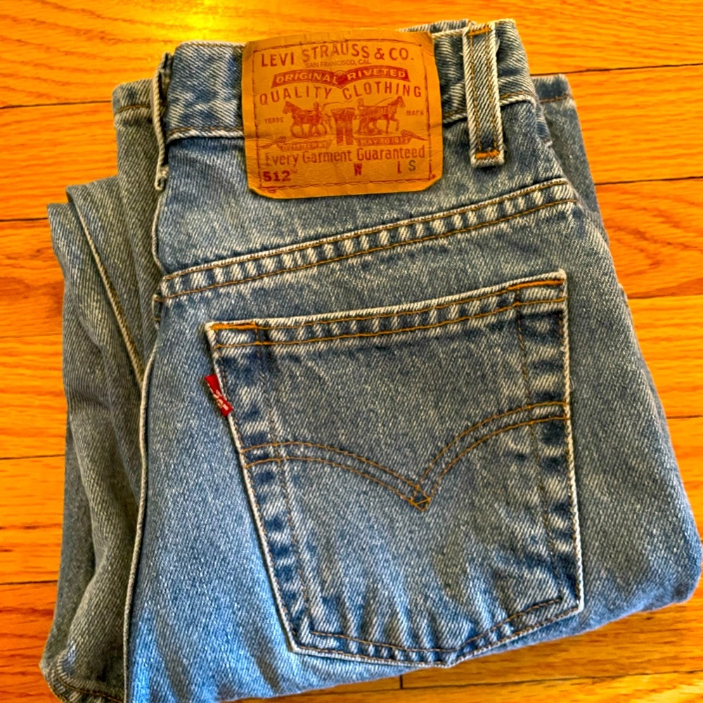 Vintage Levi’s 512, Slim Fit Straight Leg, 5 JR short